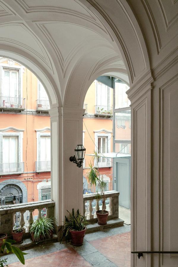 Carafa Di Maddaloni Residenza Di Charme Otel Napoli Dış mekan fotoğraf