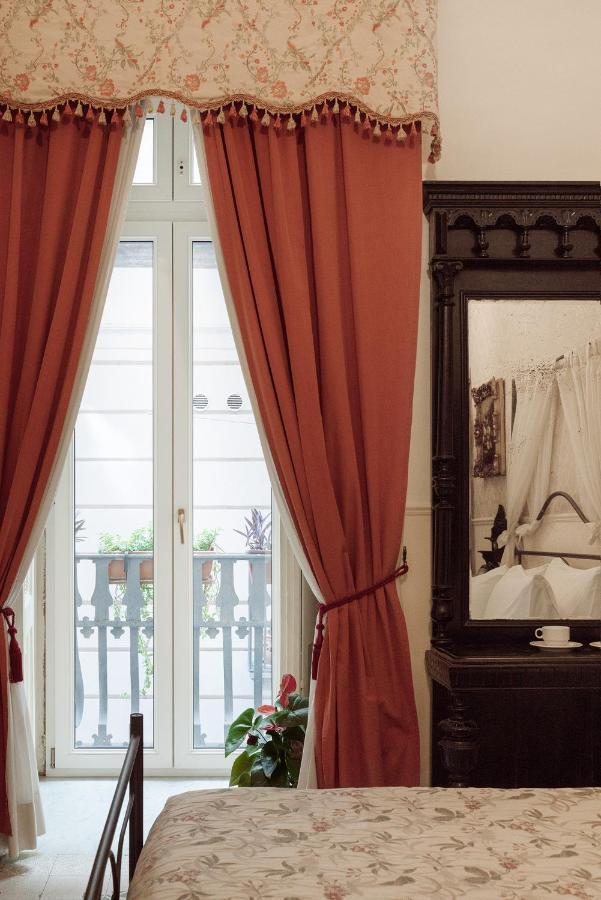 Carafa Di Maddaloni Residenza Di Charme Otel Napoli Dış mekan fotoğraf