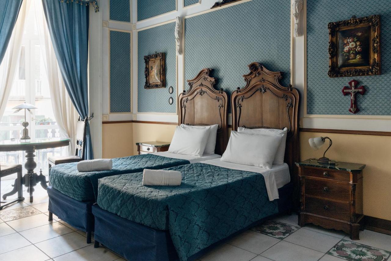 Carafa Di Maddaloni Residenza Di Charme Otel Napoli Dış mekan fotoğraf